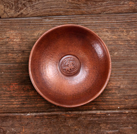 Круглая тарелка с всадником