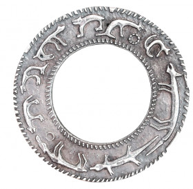 Брошь-фибула «Промысловый календарь Коми»