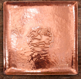 Тарелка «Лют-зверь». Глянцевая