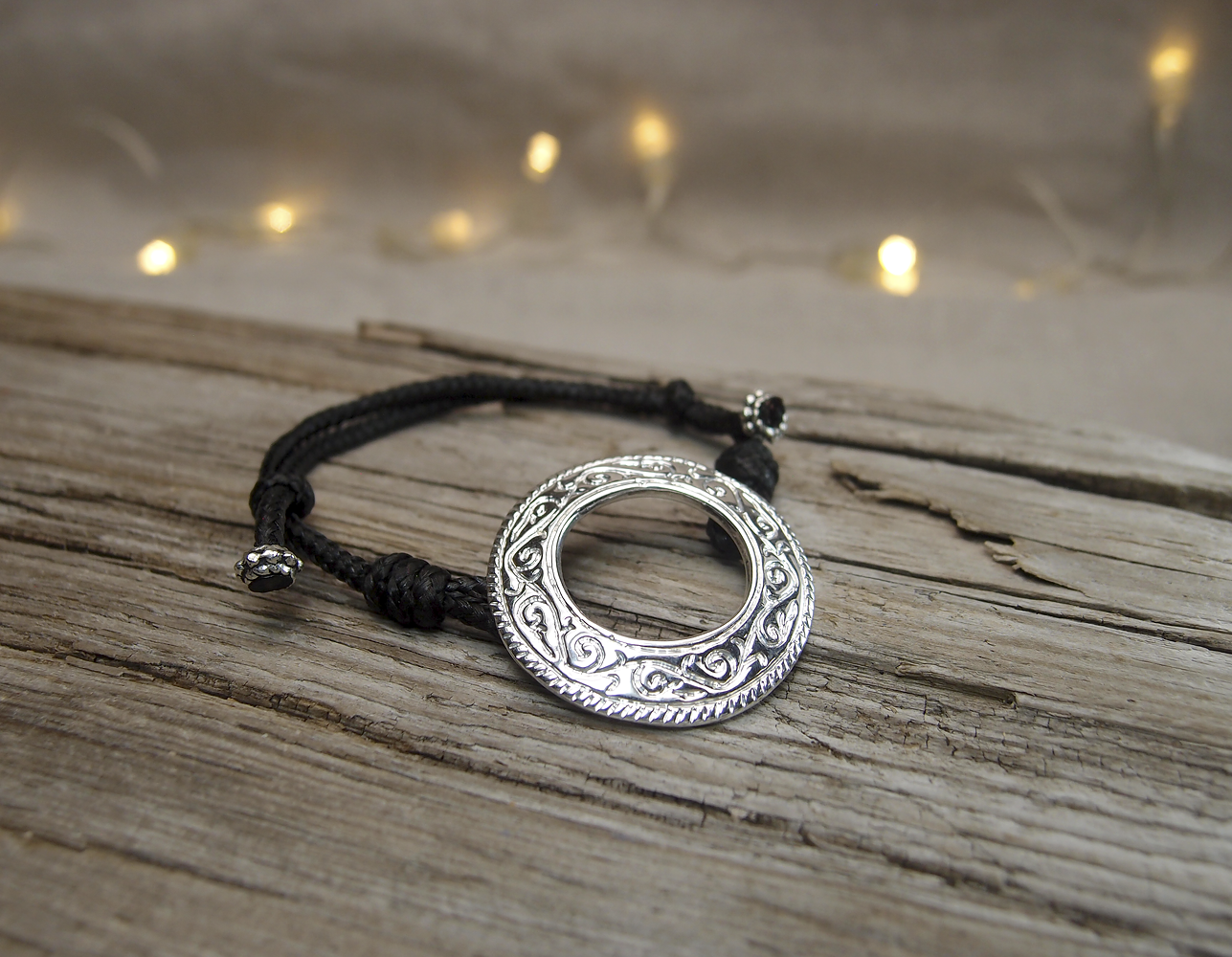 Браслет-шнурок неревский