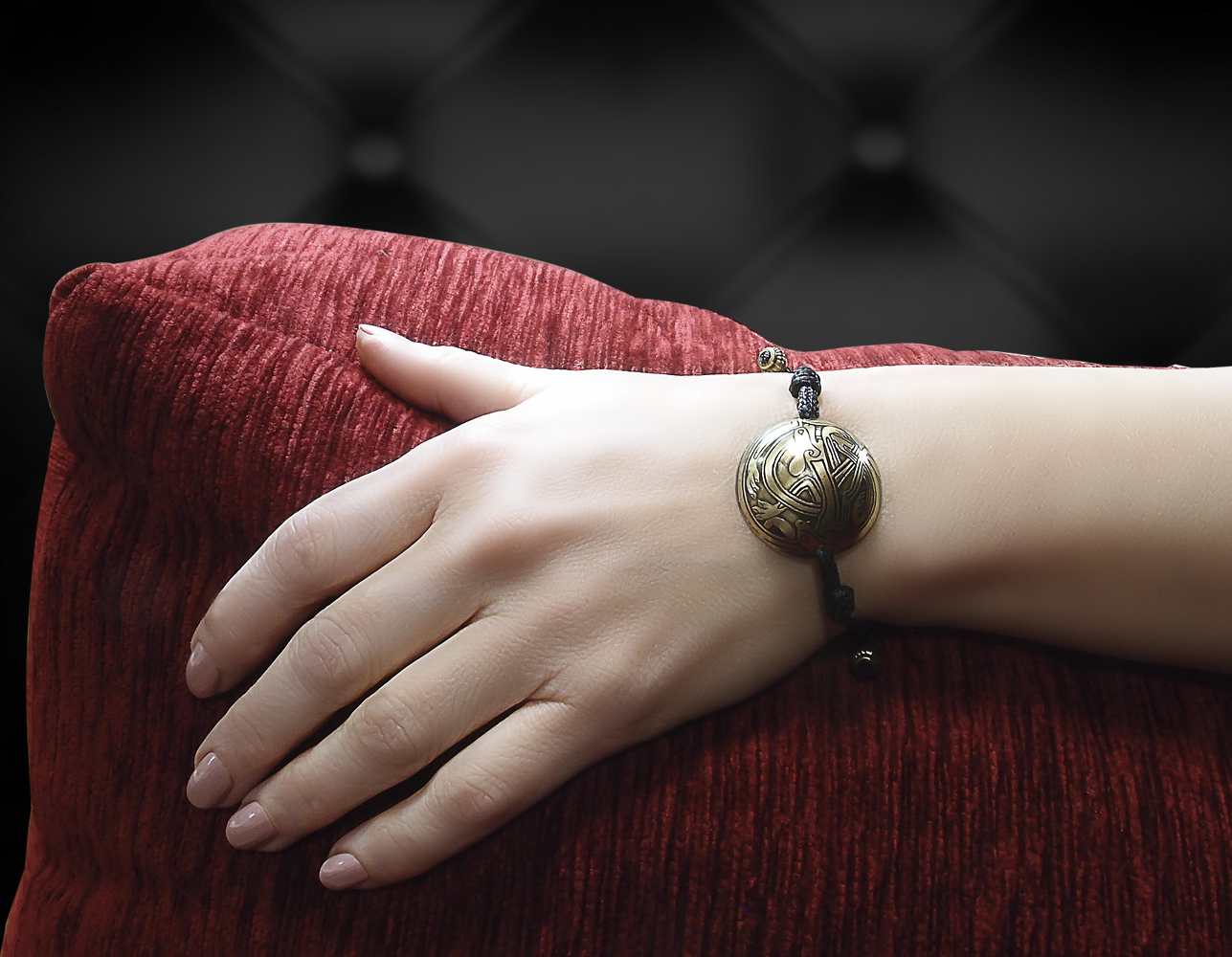 Браслет-шнурок сферический «Кельтские переплетенные собаки»