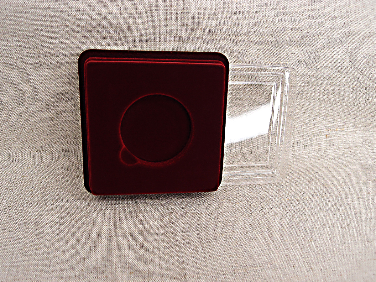 Бархатная коробочка