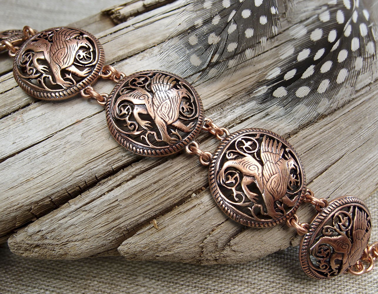 Браслет прорезной «Суздальский грифон»