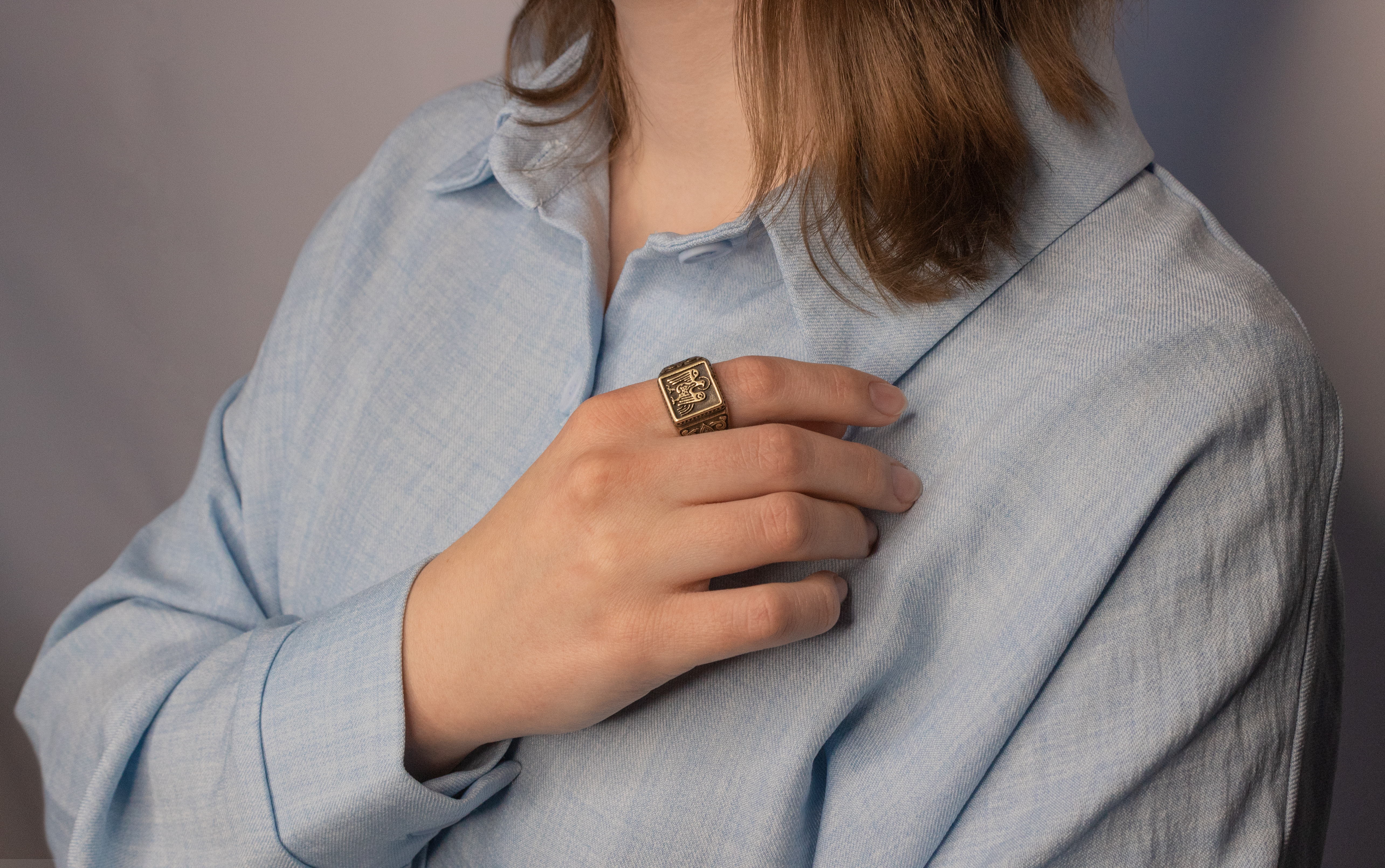 Кольцо узорчатое "Божественная птица" квадратное