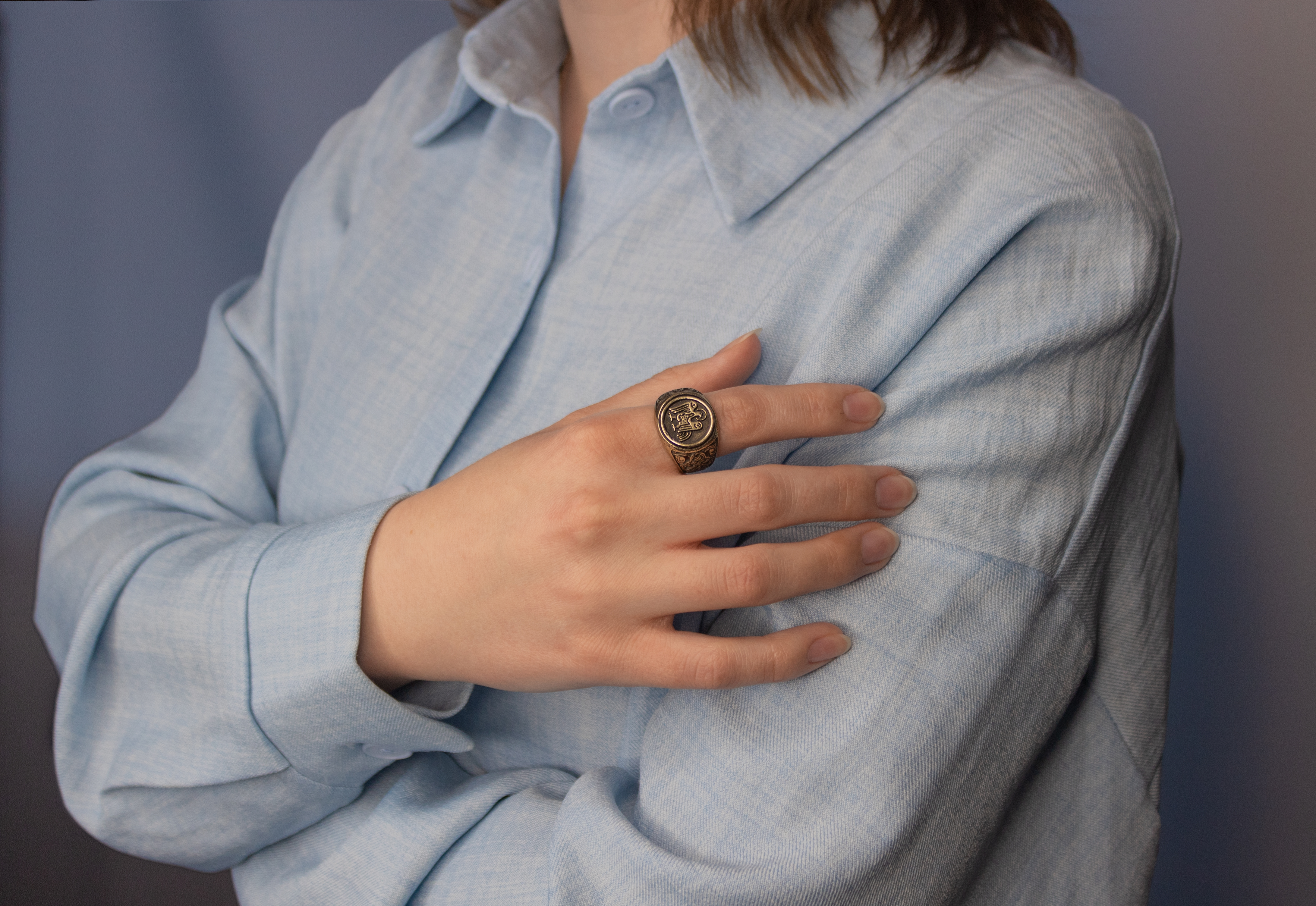 Кольцо узорчатое "Божественная птица" круглое