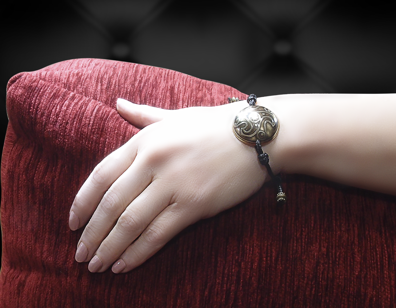 Браслет-шнурок сферический «Трискелион»