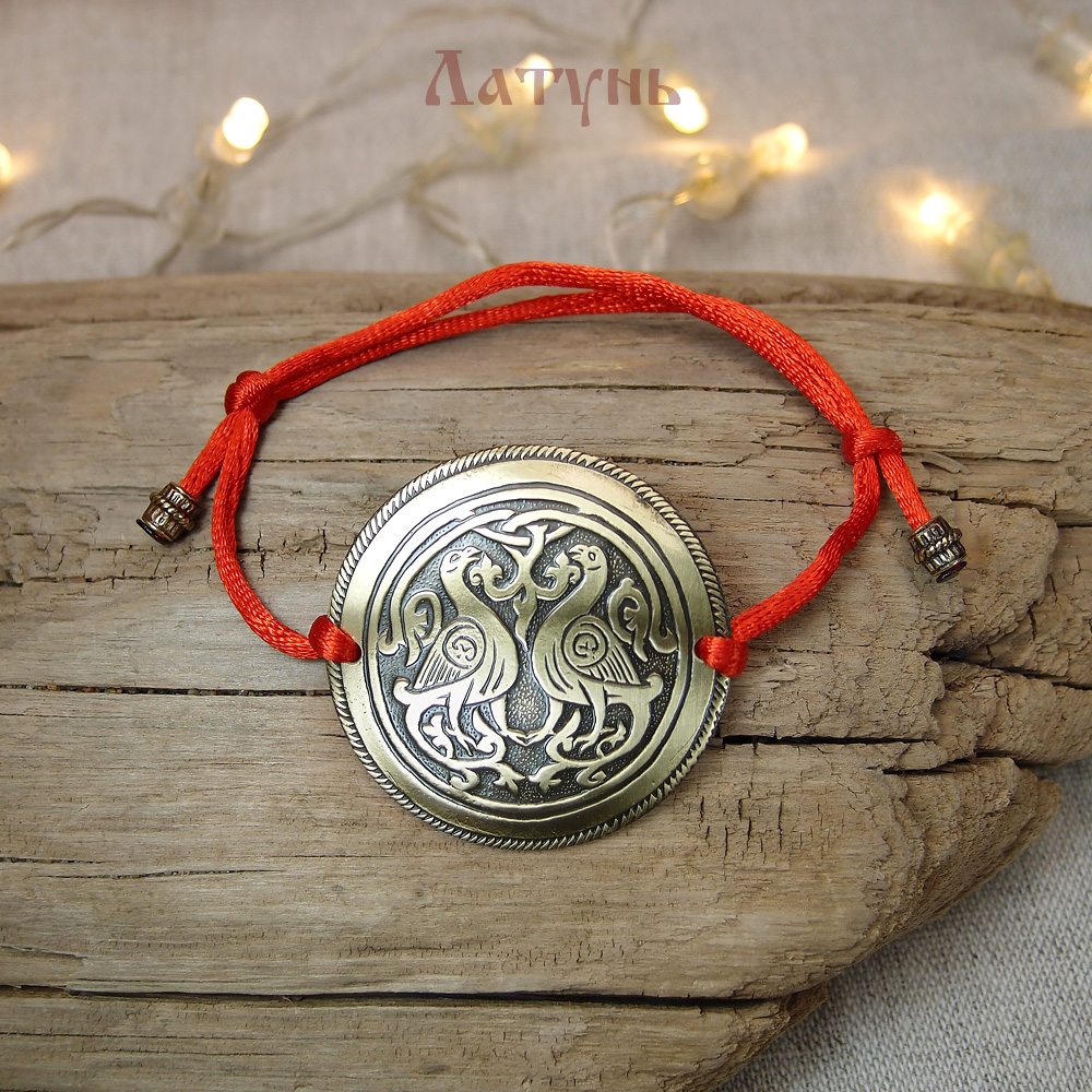 Браслет-шнурок «Суздальские голуби». Тиснение