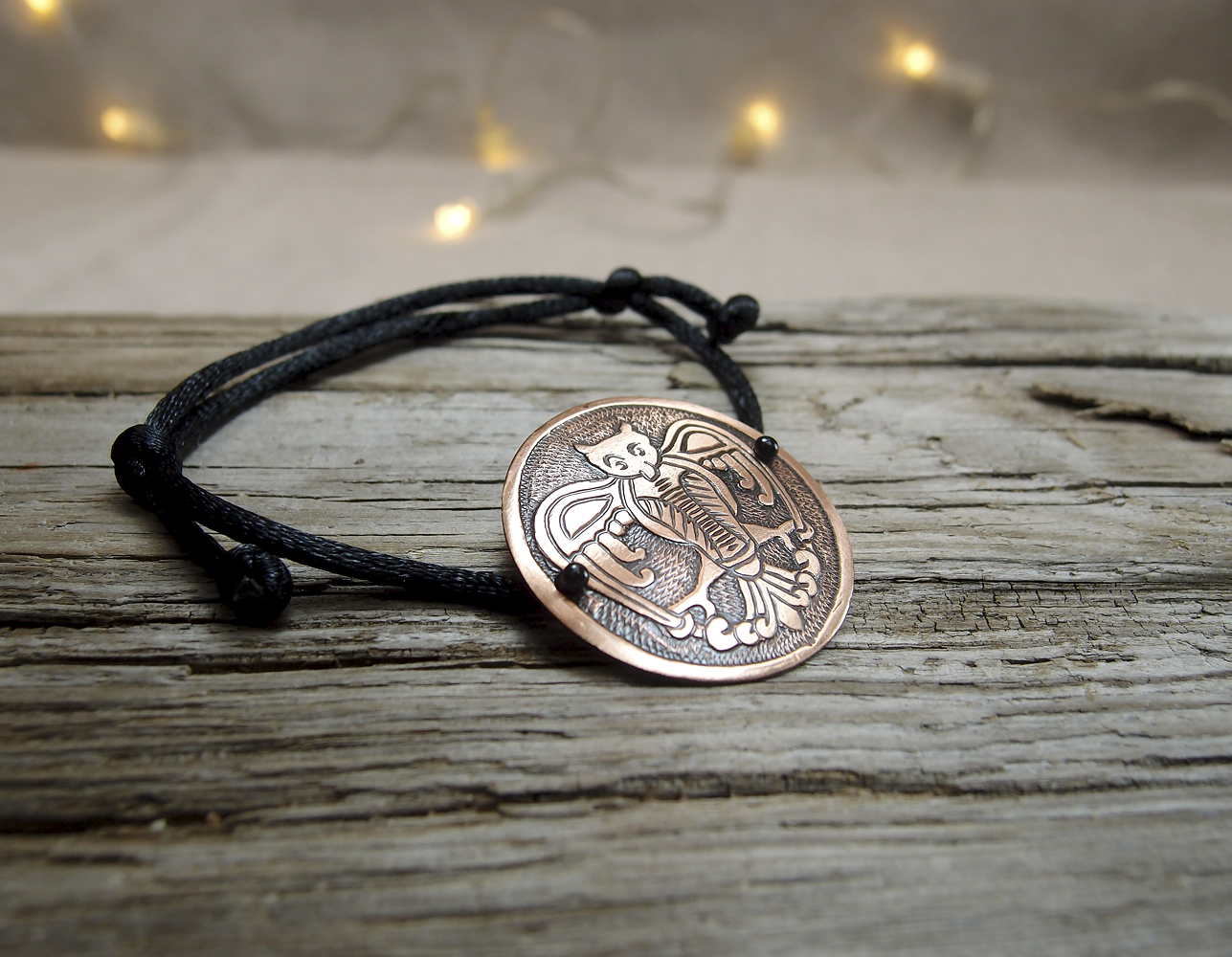 Браслет-шнурок «Сова». Тиснение