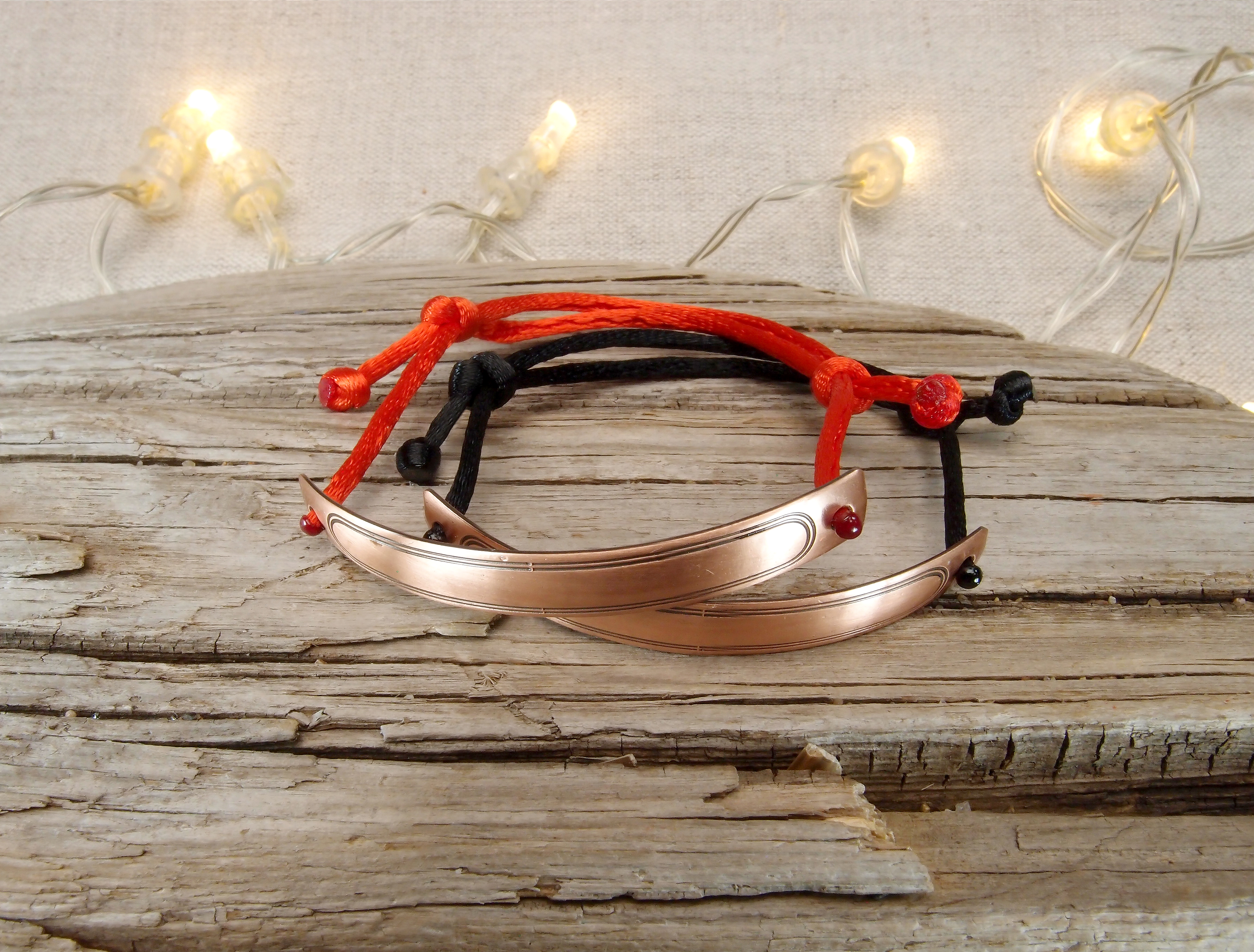 Браслет-шнурок простой-1