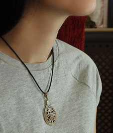 Подвеска прорезная «Плодородие»