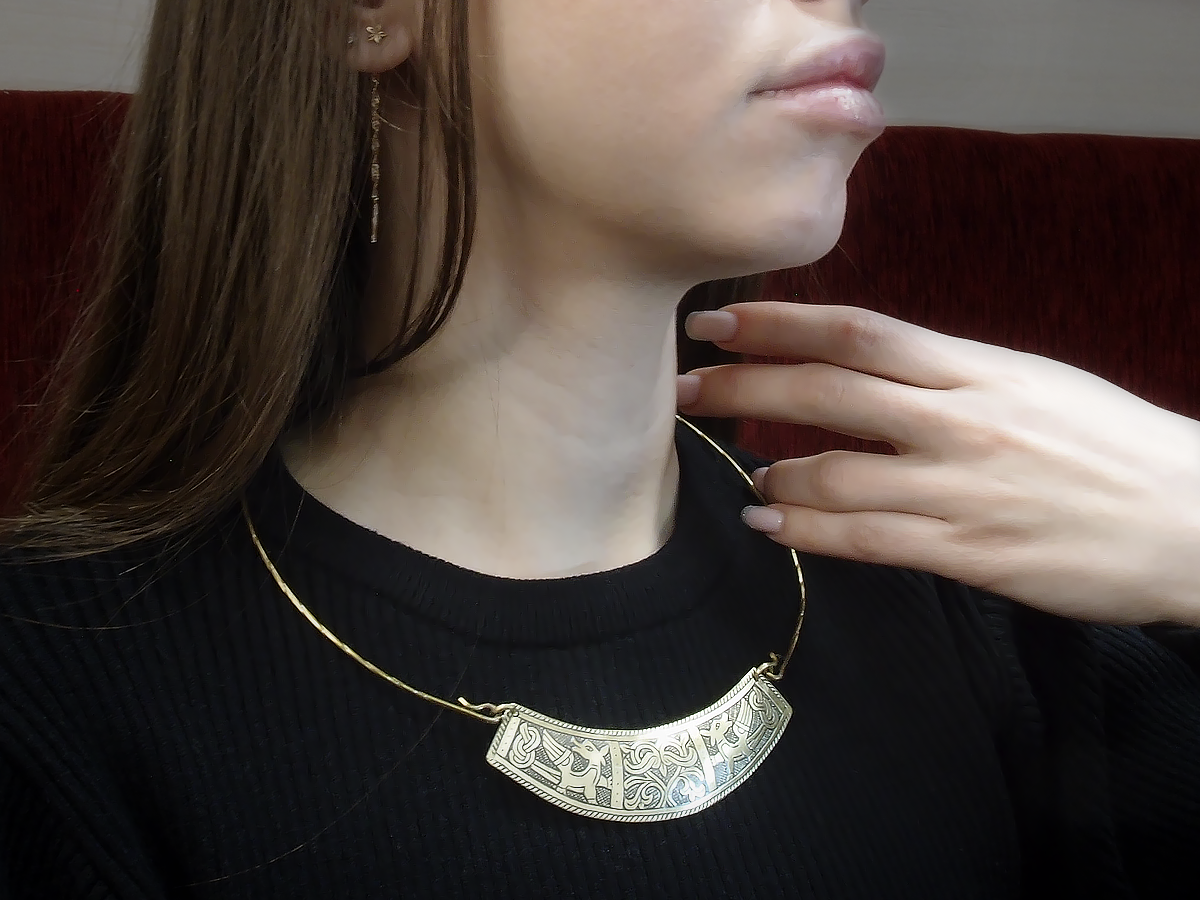 Гривна «Грифоны у Древа жизни»