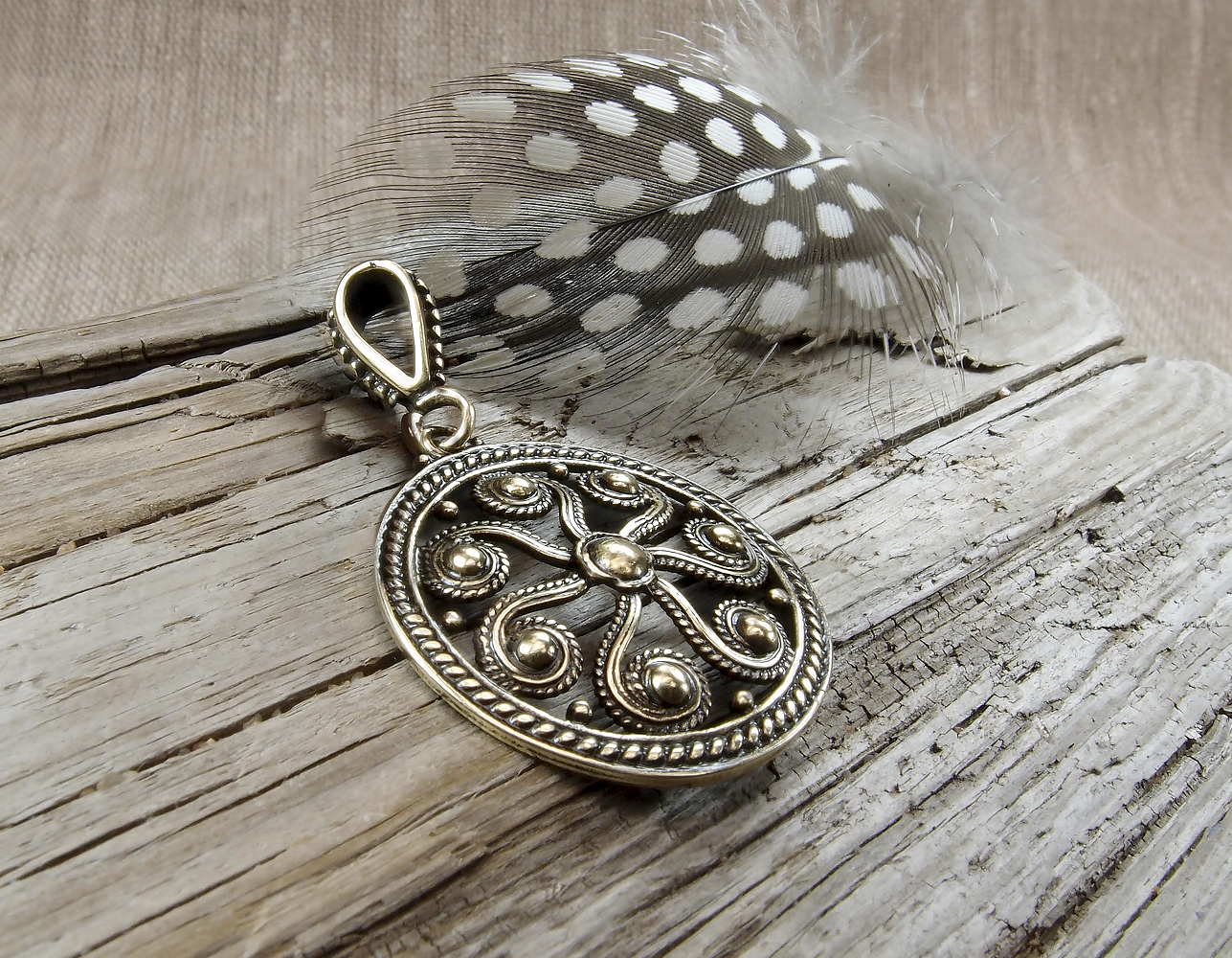 Подвеска прорезная «Сегнерово колесо»