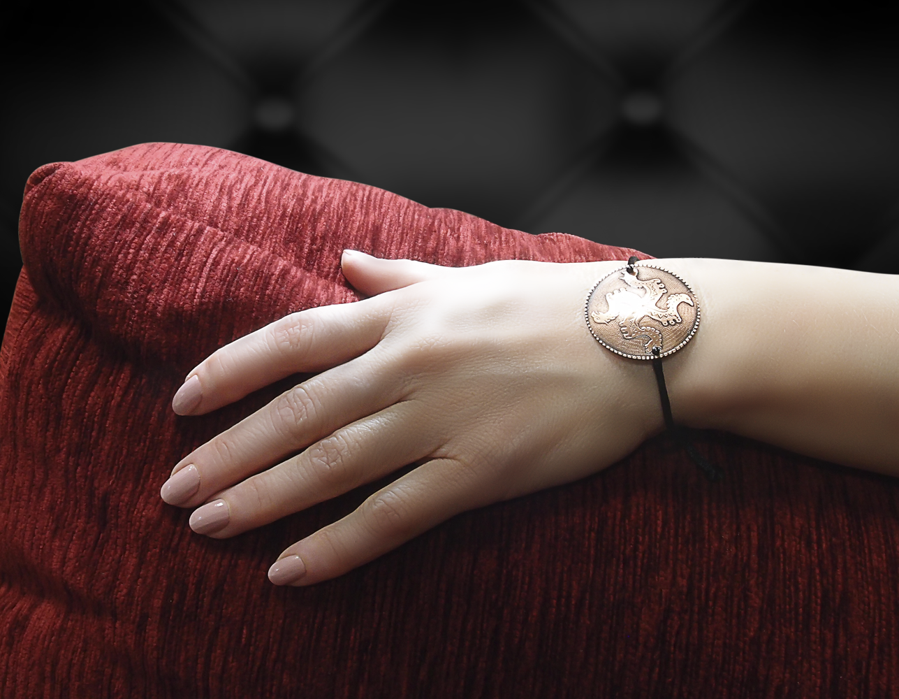 Браслет-шнурок «Солнцеворот». Тиснение