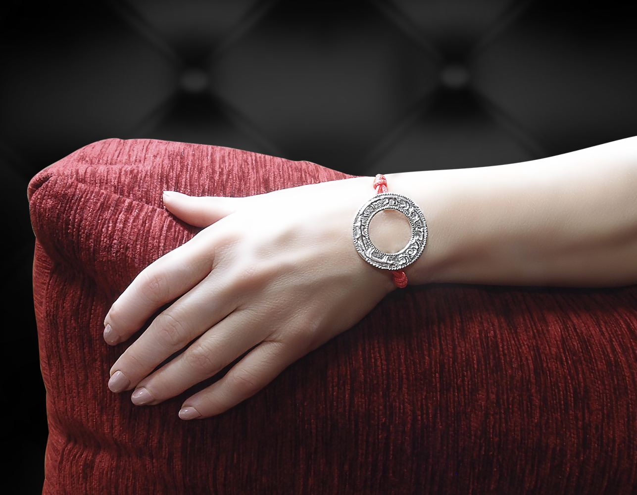 Браслет-шнурок «Промысловый календарь Коми»