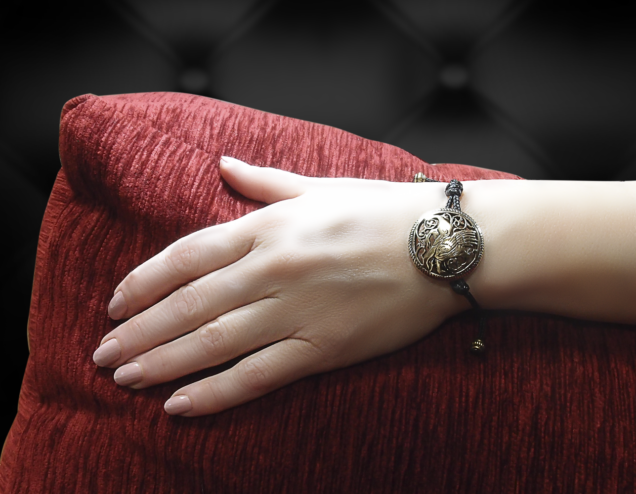 Браслет-шнурок «Суздальский грифон»