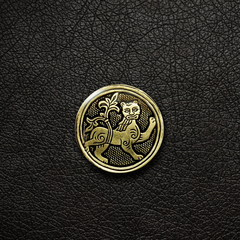 Магнит «Лев с процветшим хвостом»