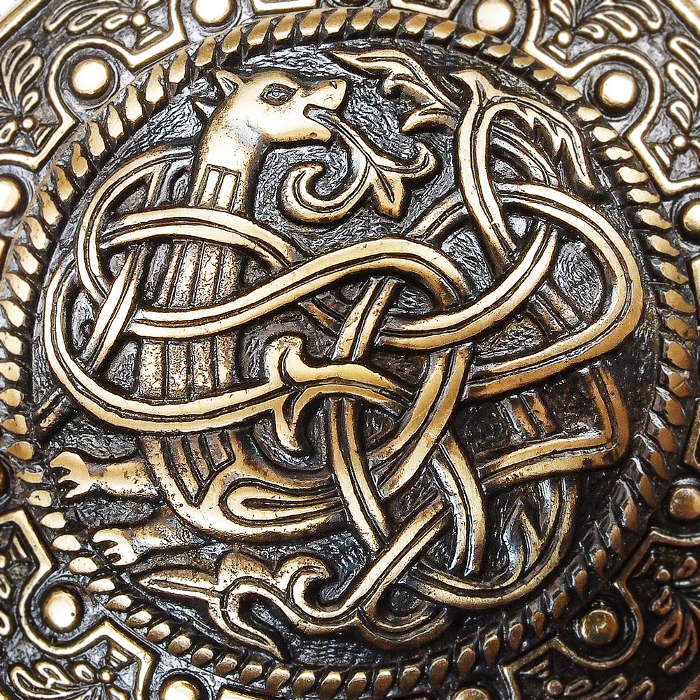 Фибула литая «Неведомый зверь»