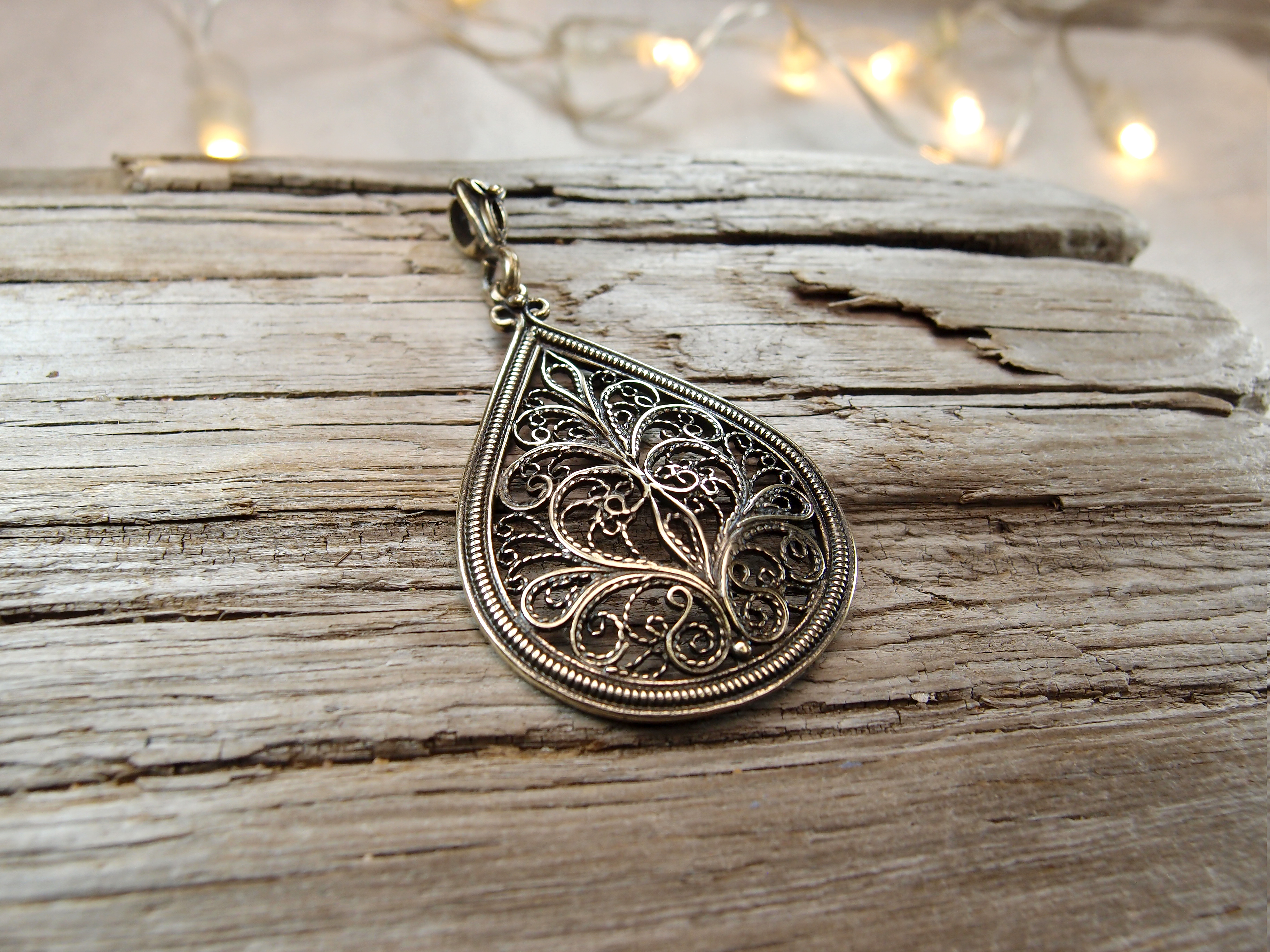 Подвеска прорезная «Снежные узоры»